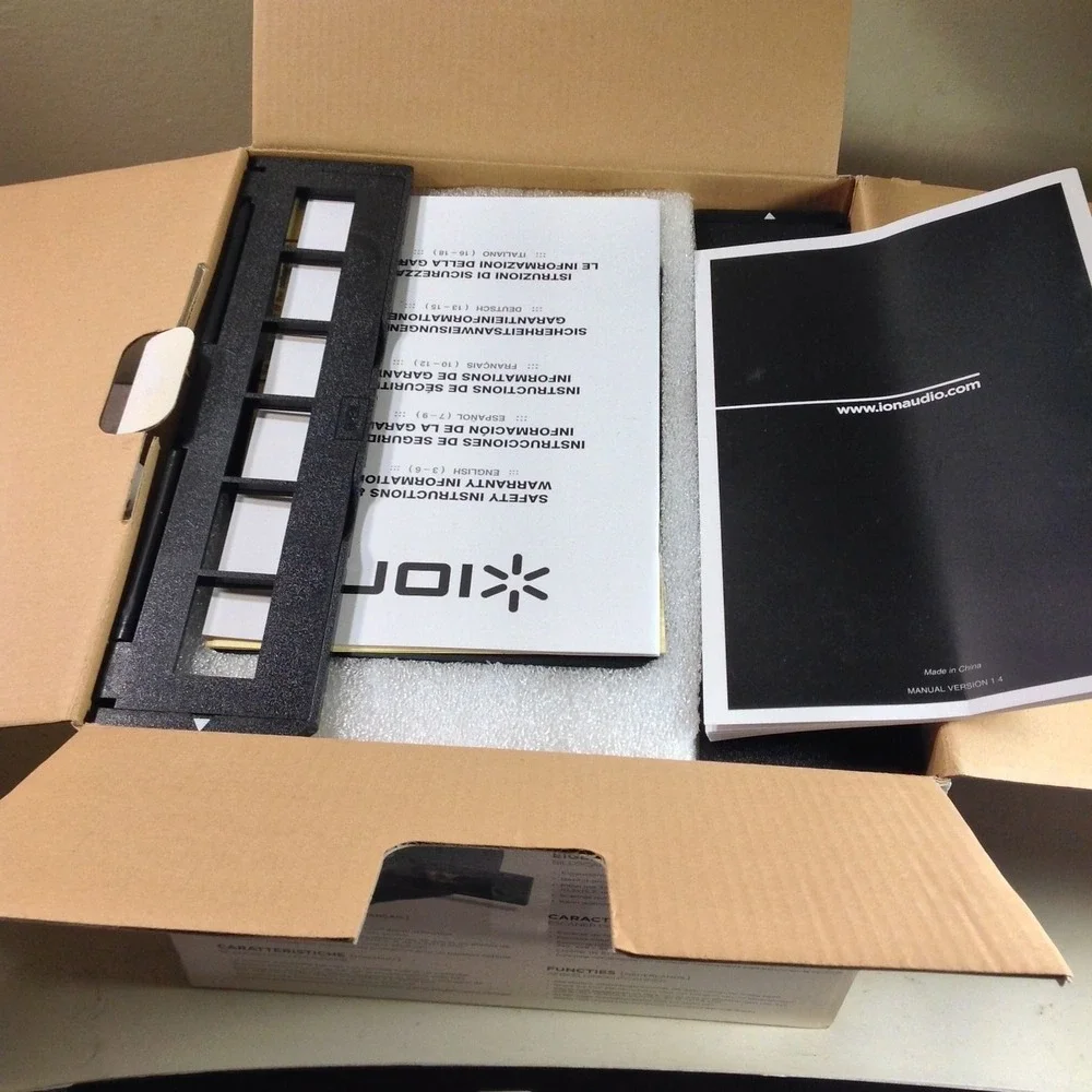 ION Pics 2 SD Photo Slide and Film Scanner Standalone Digital Converter‎ Black